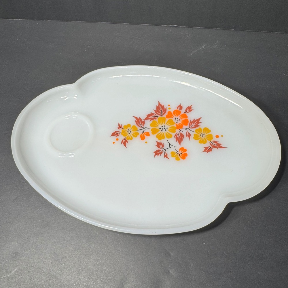 Vintage Federal Milk Glass Floral Snack Plate Orange Yellow Flower Tray 10" EUC‎